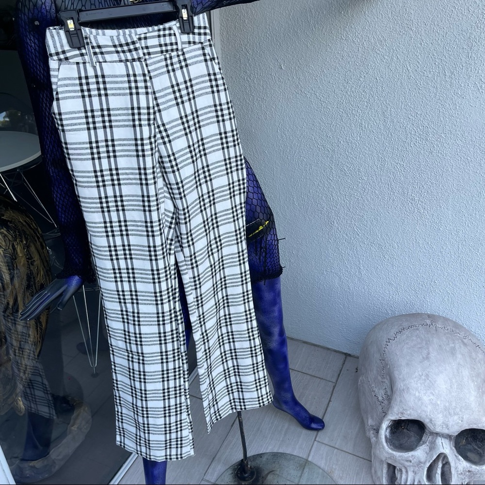 Black and white plaid pants!